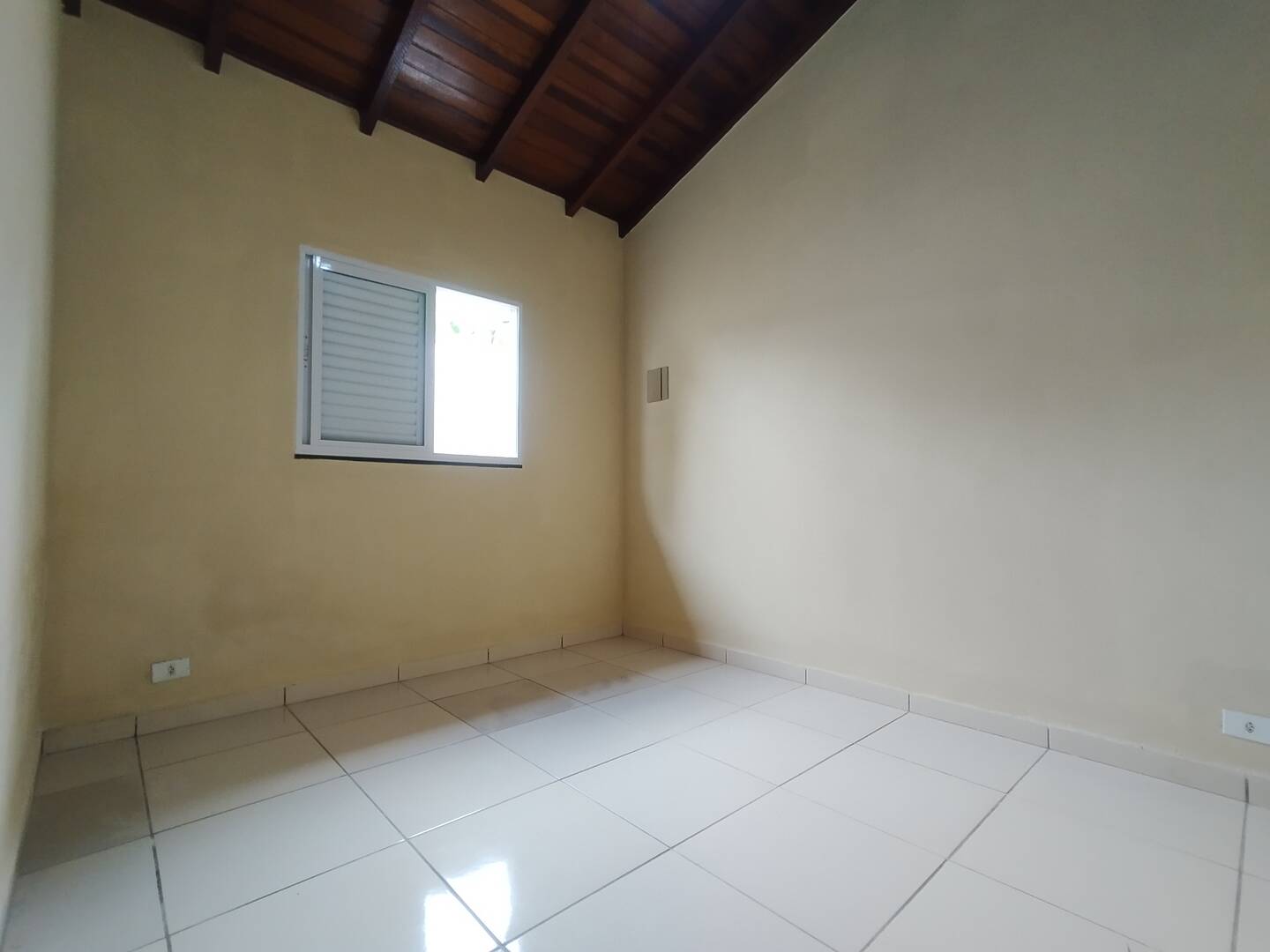 Casa para alugar com 2 quartos, 150m² - Foto 11