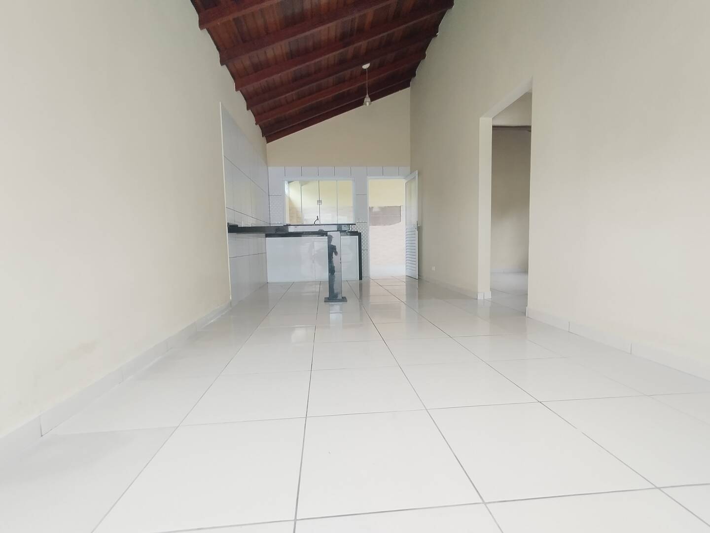 Casa para alugar com 2 quartos, 150m² - Foto 4