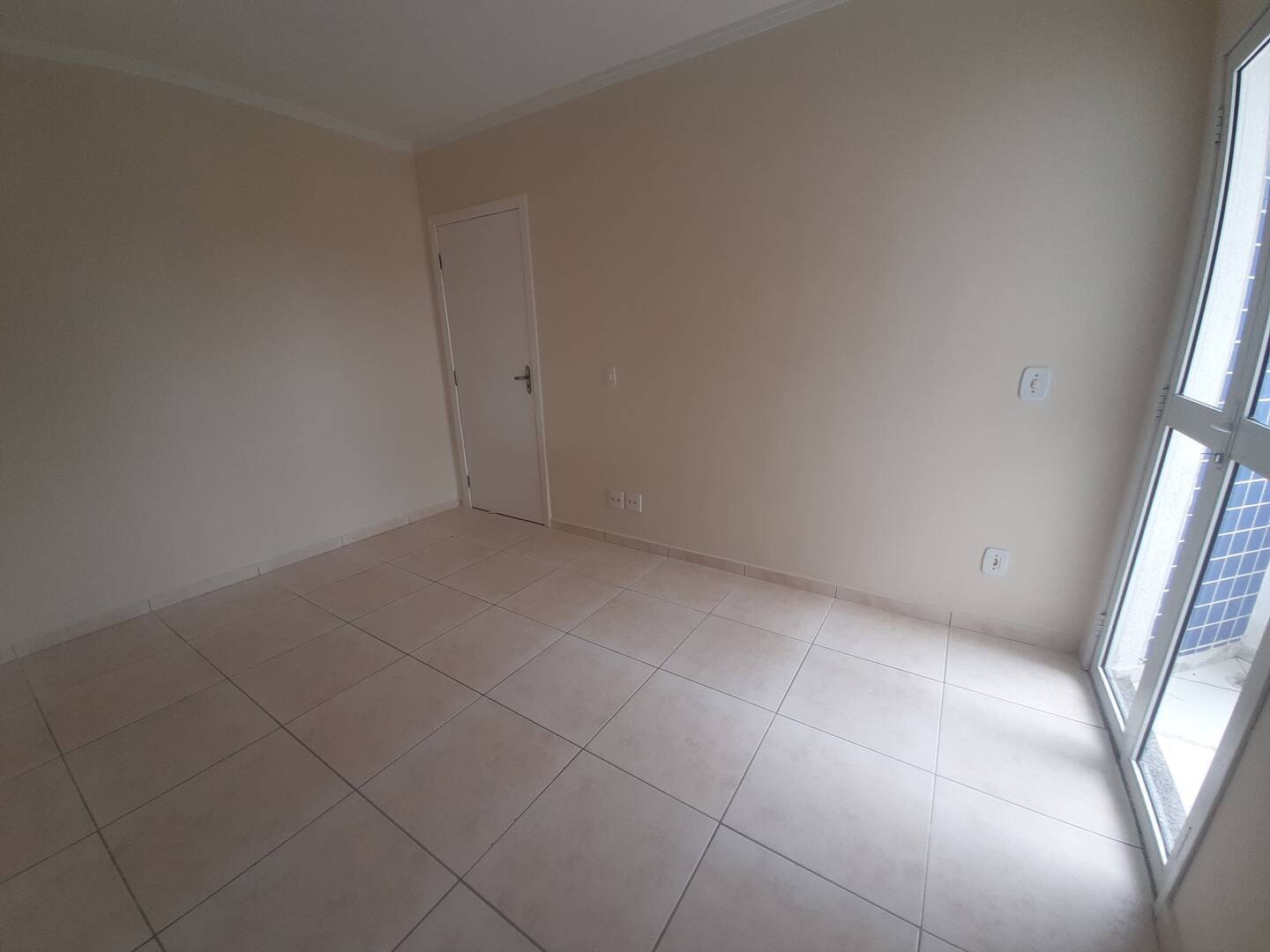 Apartamento à venda com 3 quartos, 75m² - Foto 13