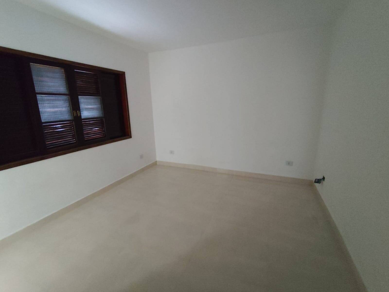 Casa à venda e aluguel com 3 quartos, 322m² - Foto 18