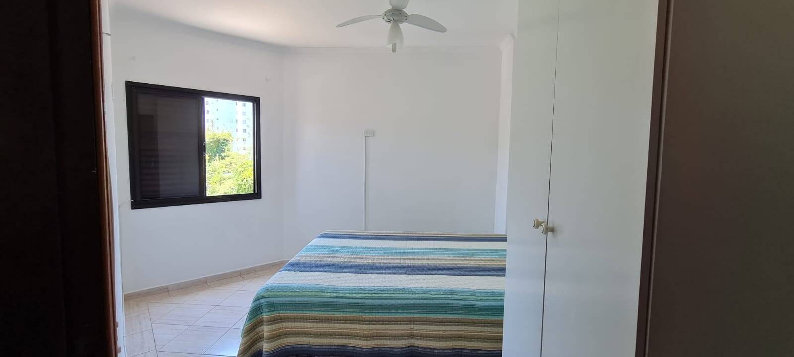 Apartamento à venda com 2 quartos, 70m² - Foto 4