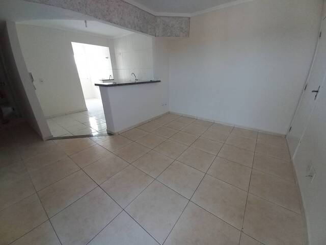 Apartamento para Venda em Caraguatatuba - 2